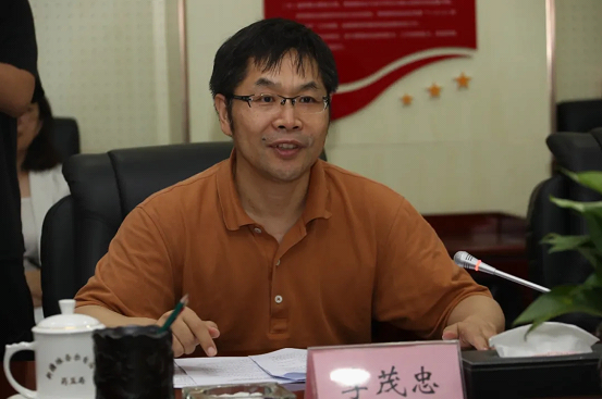 莫合买提·乌斯曼代表局党组汇报了2020年和2021年国家药品抽检工作